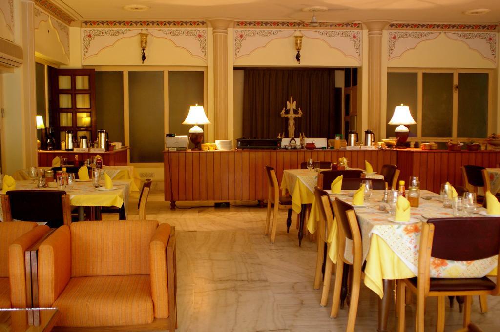 Hotel Meghniwas Τζαϊπούρ Εξωτερικό φωτογραφία