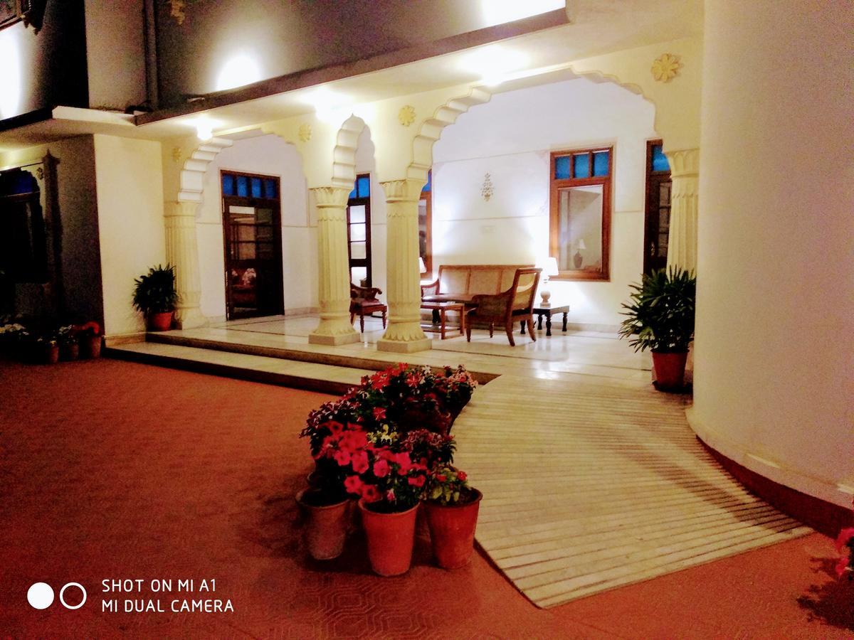 Hotel Meghniwas Τζαϊπούρ Εξωτερικό φωτογραφία