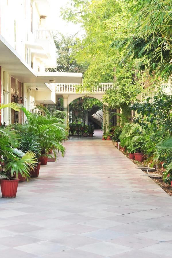 Hotel Meghniwas Τζαϊπούρ Εξωτερικό φωτογραφία
